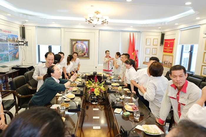 Sinh nhật tháng 9-10: Thêm yêu thương, thêm gắn bó